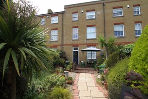 Photo 25- click for photo gallery